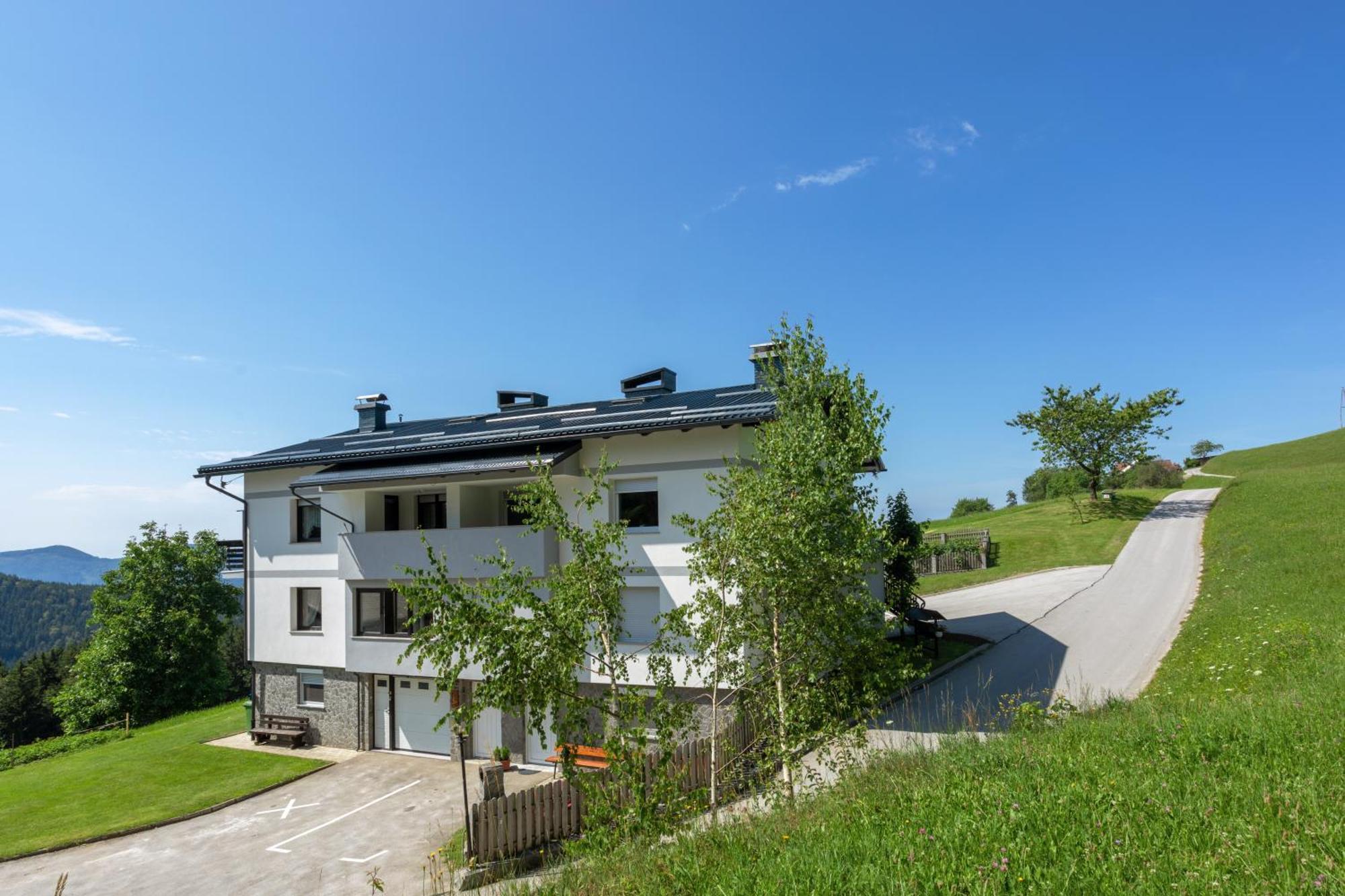 Apartment Milan Zrece Exterior photo